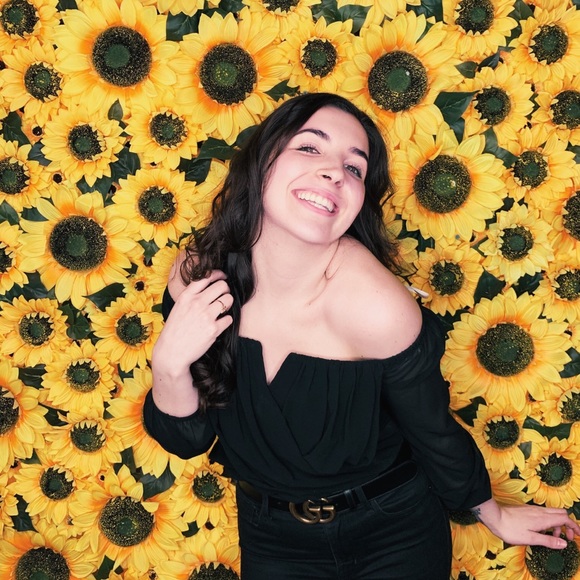 Meet your Posher, Sarah - Picture 1 of 1